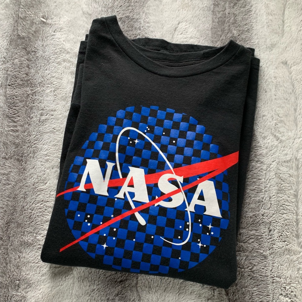 NASA trendy men’s long sleeve shirt